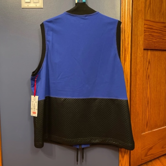 Ruby Rd. Vest - Picture 2 of 3